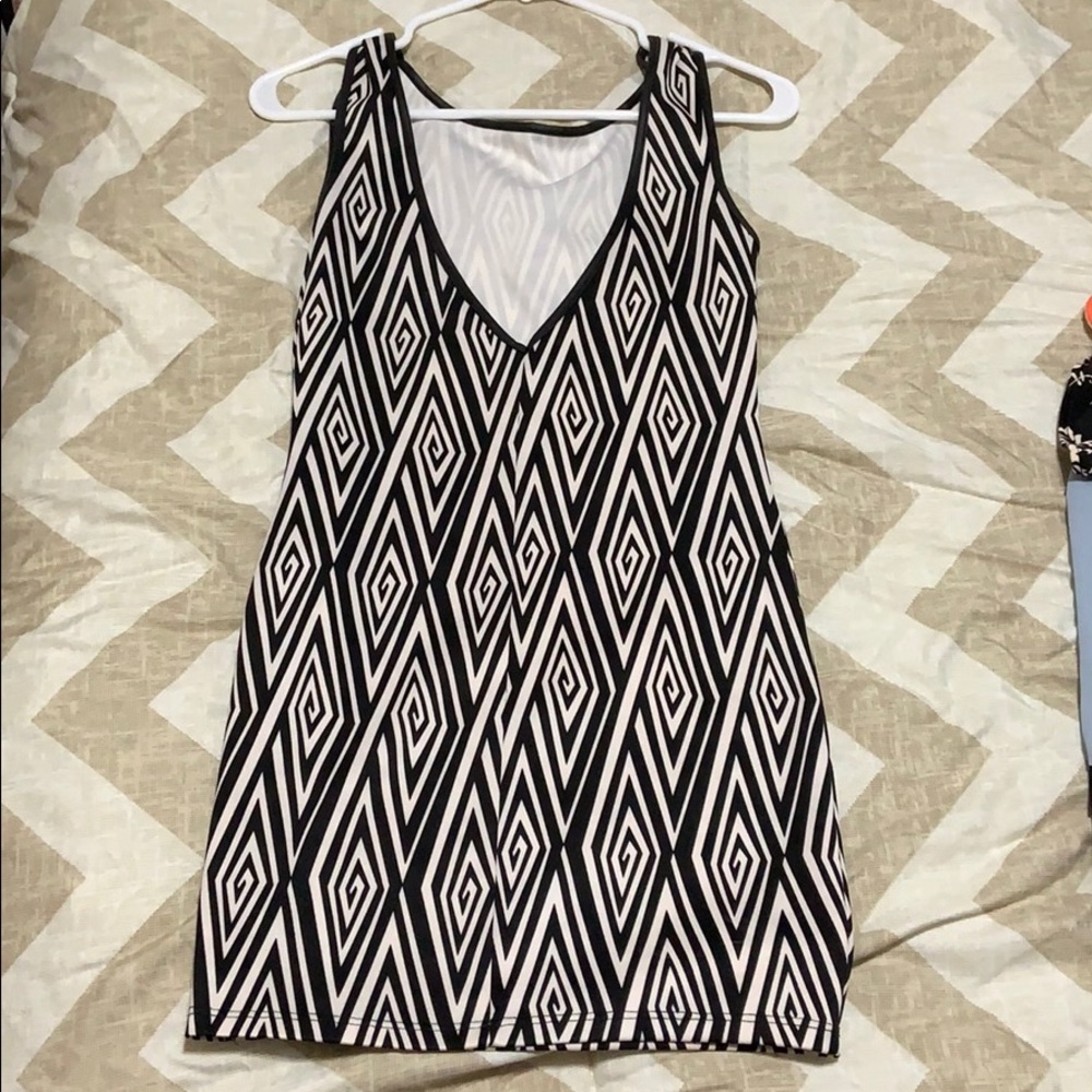 Dress. - Picture 2 of 2